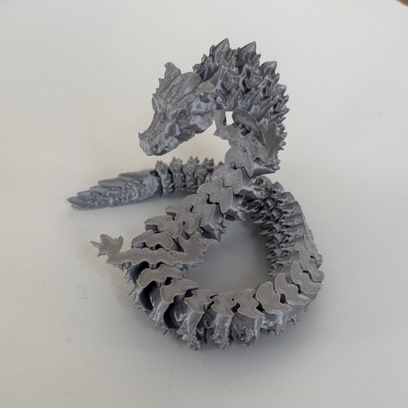 3D Printed Silver Dragon flexi pet - Picture 2 of 5